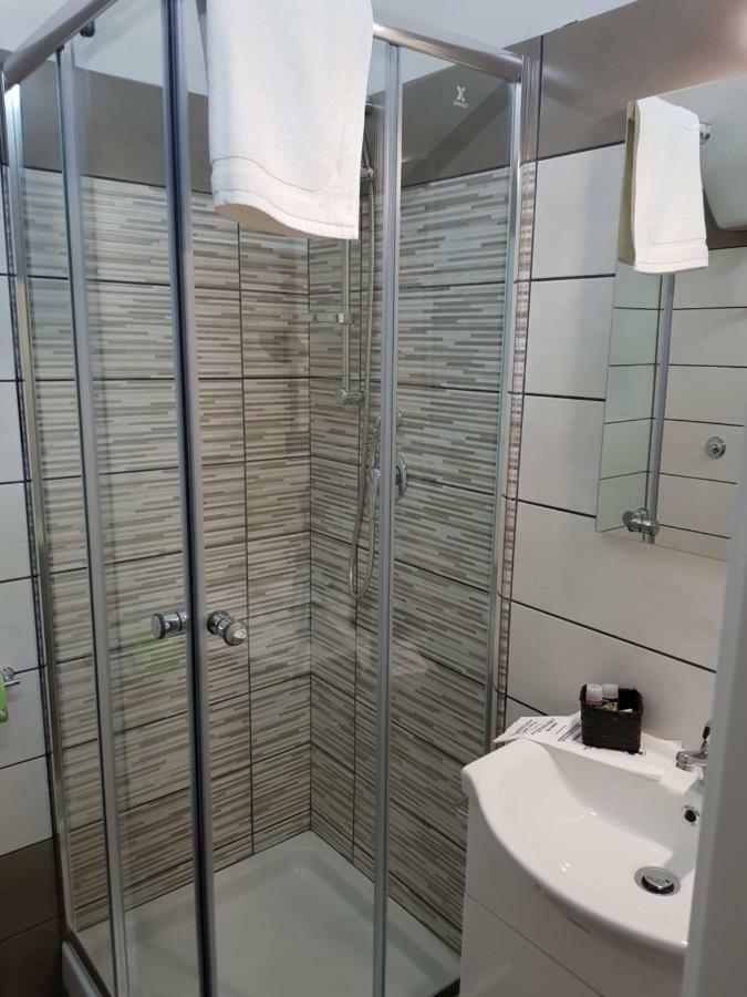 B&B Dimora Del Centro 스칼레아 외부 사진