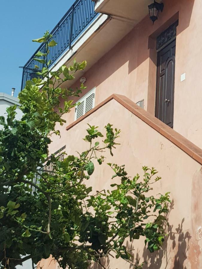B&B Dimora Del Centro 스칼레아 외부 사진