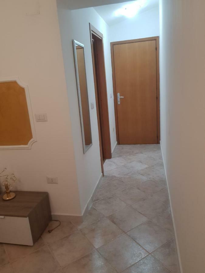 B&B Dimora Del Centro 스칼레아 외부 사진