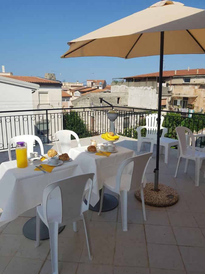 B&B Dimora Del Centro 스칼레아 외부 사진