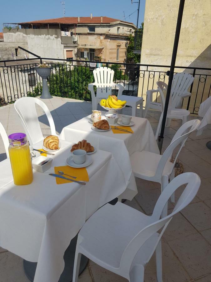B&B Dimora Del Centro 스칼레아 외부 사진