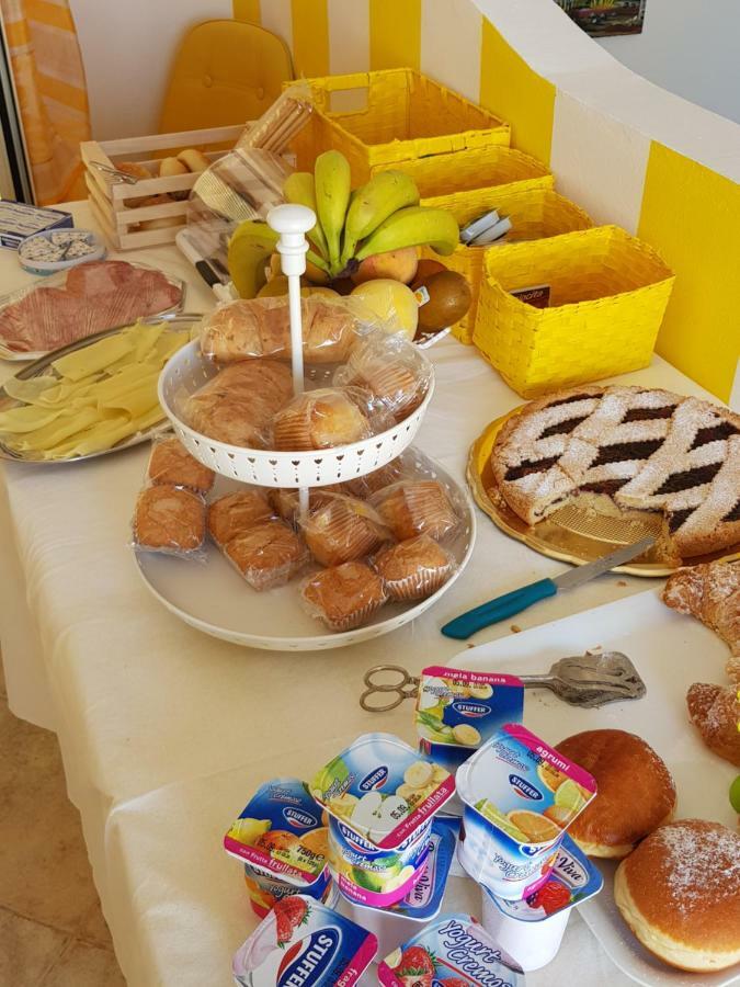 B&B Dimora Del Centro 스칼레아 외부 사진