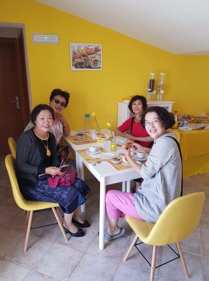 B&B Dimora Del Centro 스칼레아 외부 사진